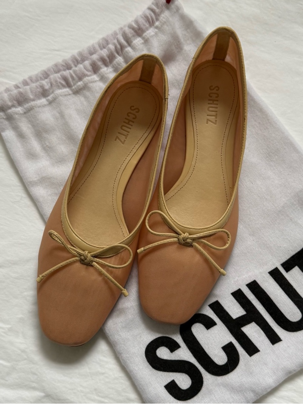 SCHUTZ Peach-Tan Bow Ballet Flats